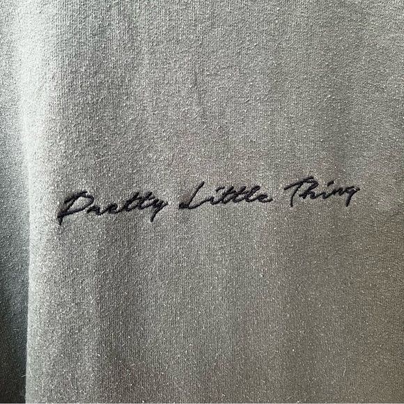 Pretty little thing crewneck - Picture 2 of 4